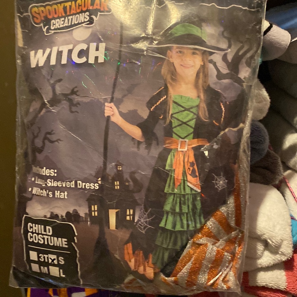 Witch costume